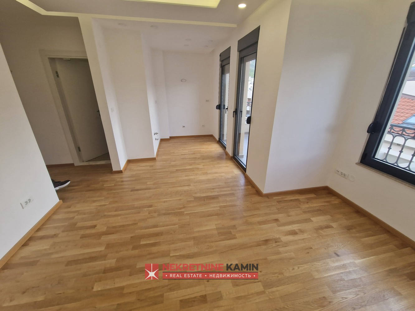Квартира, 1109 м², 363 000$ — FAKTOR